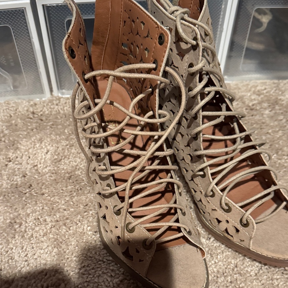 Elegant Beige Lace-Up Women's Sandals